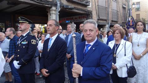 Alcal Se Ech A La Calle Para Acompa Ar A La Virgen Del Val En Su