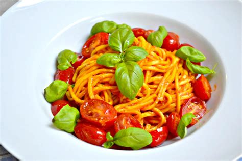 Spaghetti Al Sugo Sugo Menu Spaghetti Pasta Ethnic Recipes Food