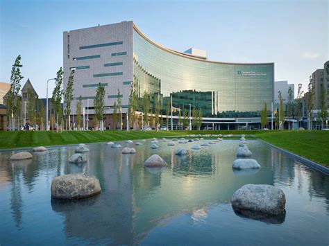 Cleveland Clinic Heart Center And Allee Pwp Landscape Architecture