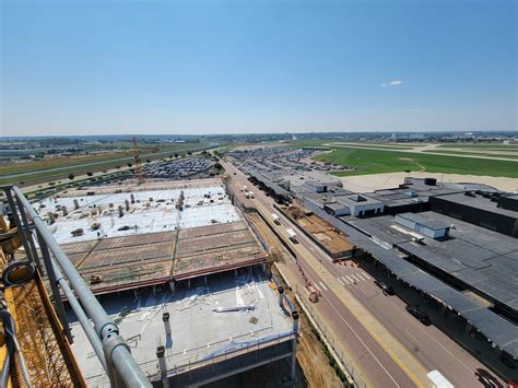 Sioux Falls Regional Airport Parking Ramp - Henry Carlson Company