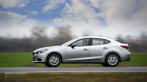 2014 Mazda3 Sedan Tested - autoevolution