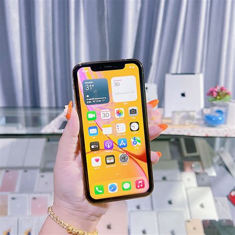 iPhone XR บอด 13 Pro 64GB สทอง อปกรณ เคส ชดชารจ มประกนรานมอ