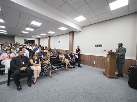 Justi A Do Trabalho Empossa Servidoras E Servidores Em Todo O Pa S