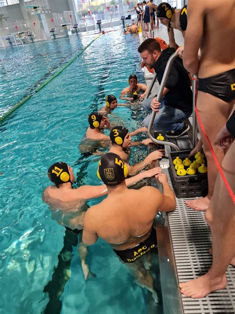 2 Von 2 U18 Bundesligateam Siegt Amateur Schwimm Club Duisburg E V