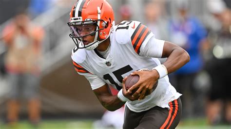 Qb Josh Dobbs Signs 1 Year Deal With Cleveland Browns