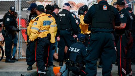 Toronto Raptors: Four injured in shooting at victory parade for NBA ...