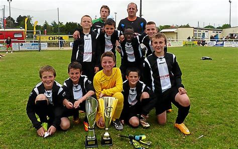 Football Les U13 vainqueurs à Bégard Le Télégramme