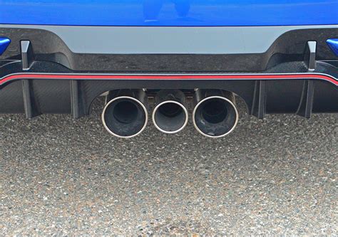 2017-honda-civic-type-r-exhaust : Automotive Addicts