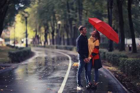 10 planes románticos para disfrutar en un día lluvioso con tu pareja