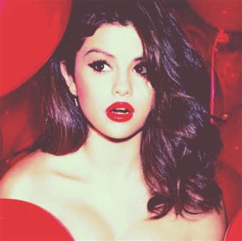 Selena Gomez Y Sus 15 Fotos Más Sensuales En Instagram Espectaculos Peru21