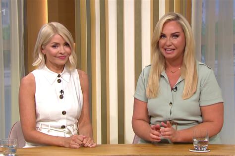 Awkward Moment Holly Willoughby Hands Over To Ruth