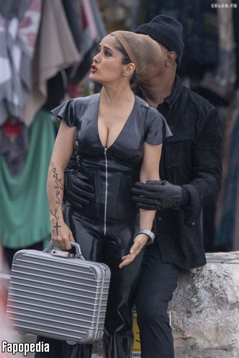 Salma Hayek Nude Leaks Photo Fapopedia