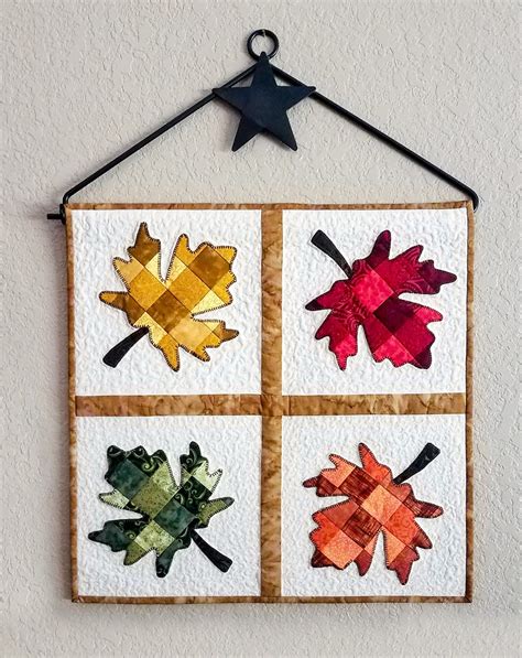 Tessellating Autumn Leaves Table Runner Wall Hanging Quilt Pattern