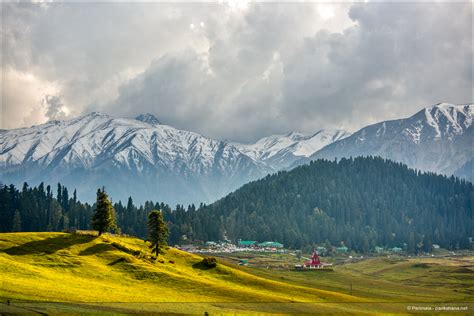 Gulmarg, Kashmir – Parikshana – Pari's Photography