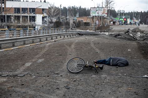 How Journalists Handle The Most Horrifying Images From The War In