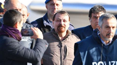 Cesare Battisti Ex Militant Extradited By Bolivia Arrives In Italy