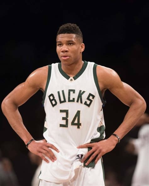 Giannis Antetokounmpo Gets 100 Million Dollar Smoothie