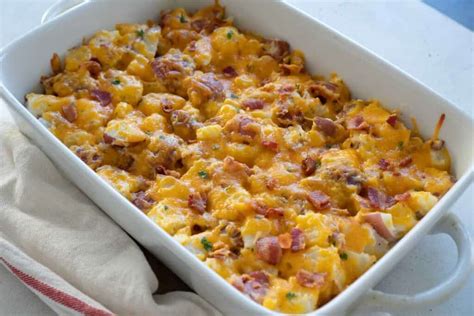 Easy Cheesy Bacon Potato Casserole Recipe The Happier Homemaker