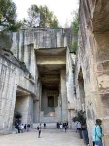 VISITE DES BAUX DE PROVENCE Mairie De Saint Savournin