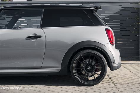 Customer Car Gallery Wheels For MINI JCW OZ Ultraleggera 18