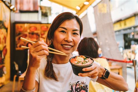 VISIT TSUKIJI OUTER MARKET [TOKYO GUIDE]