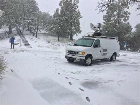 VIDEO: Snow falls on Bay Area peaks - ABC7 San Francisco