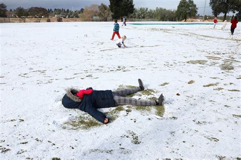 Johannesburg Residents Joyful After First Snow In A Decade The