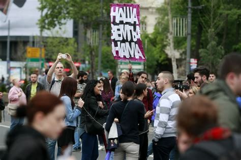 Protest Profesori Da Objasne Kako Se Boriti Protiv Diktature Autonomija