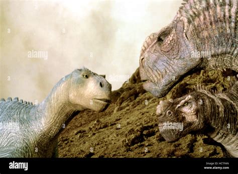 DINOSAUR, Aladar, Kron, Bruton, 2000, angry confrontation Stock Photo ...