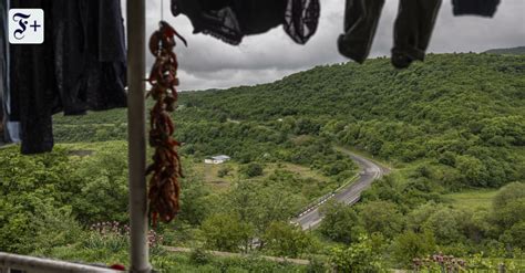 Neuen Grenze Zu Aserbaidschan Teilt Armenisches Dorf Wie Lebt Es Sich