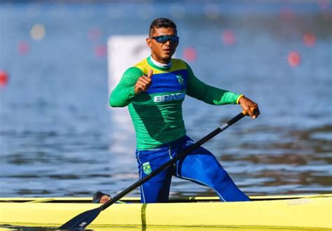 Isaquias Queiroz será o porta bandeira do Brasil nas Olimpíadas de