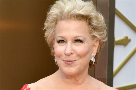 Bette Midler to kick off concert tour in Florida May 8 - UPI.com