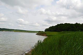 File:Озеро Тамбукан, Ставропольский край, Россия.jpg - Wikimedia Commons