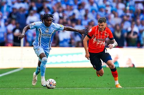 Luton Efface Coventry Aux Tirs Au But Et Acc De La Premier League