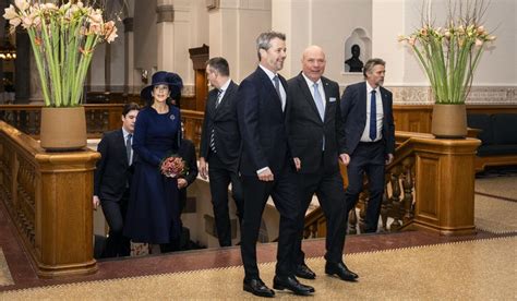 King Frederik X, Denmark's new monarch, visits Danish parliament ...