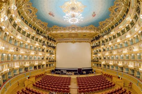 Entrada al Teatro La Fenice con audioguía Venecia