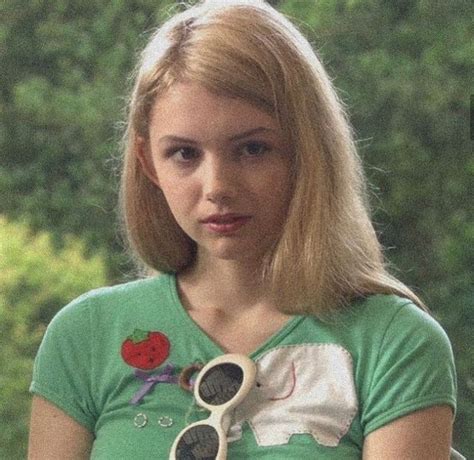 Cassie in skins 💌