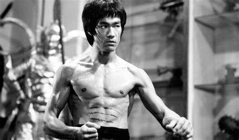 Bruce Lee Kimdir Bruce Lee Ölüm Sebebi Nedir