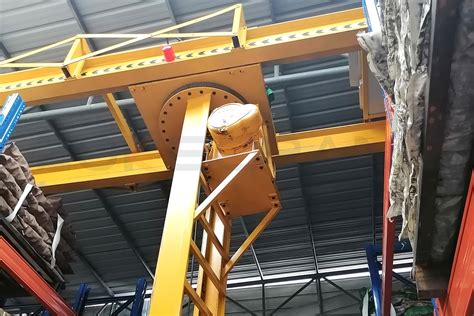 15 Years Aisle Stacker Crane Manufactruer | ZOKE CRANE