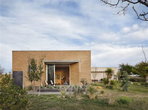 Marfa Suite / DUST | ArchDaily