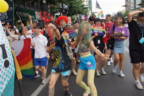 대구에서 열린 퀴어축제 참가자들 자긍심의 퍼레이드 오마이뉴스