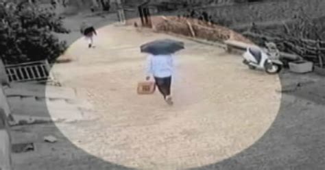 Video Amritpal Singh In Haryana Uses Umbrella To Hide Face From Cctv