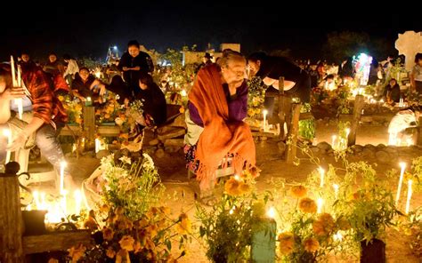 Panteón de Huitziltepec donde vivos y muertos se reencuentran El Sol