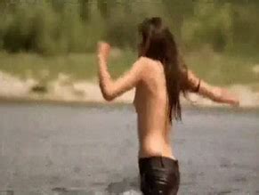 LA PROPHETIE D AVIGNON NUDE SCENES AZNude