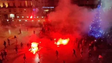 Chaos in Europa Frankreich schlägt Marokko Darauf folgen