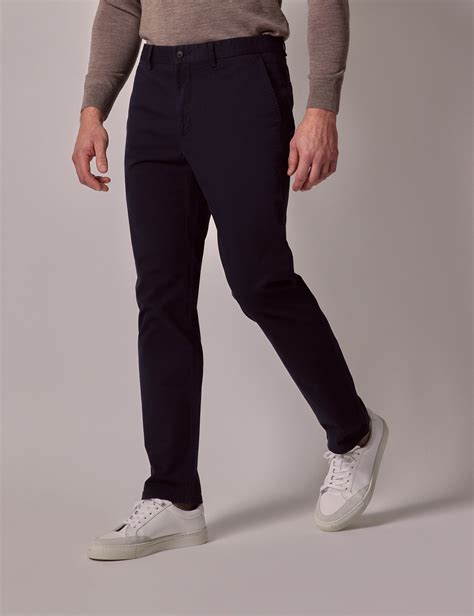 Men S Dark Navy Garment Dyed Cotton Stretch Chinos Hawes And Curtis