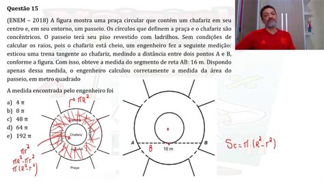 ENEM 2018 A figura mostra uma praça circular que contém um chafariz