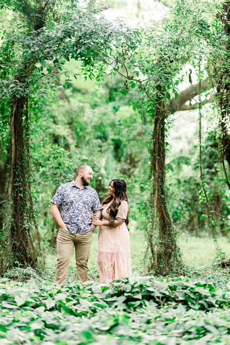 West Maui Engagement Photography | West Maui Love with Rachel & Frank ...