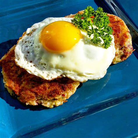 [Pro/Chef] Cheesy Corned Beef and potato Croquettes : r/PrettyFood