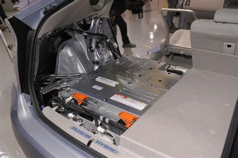 Toyota S New Solid State Battery Could Make Its Way To Cars By 2020 Techcrunch